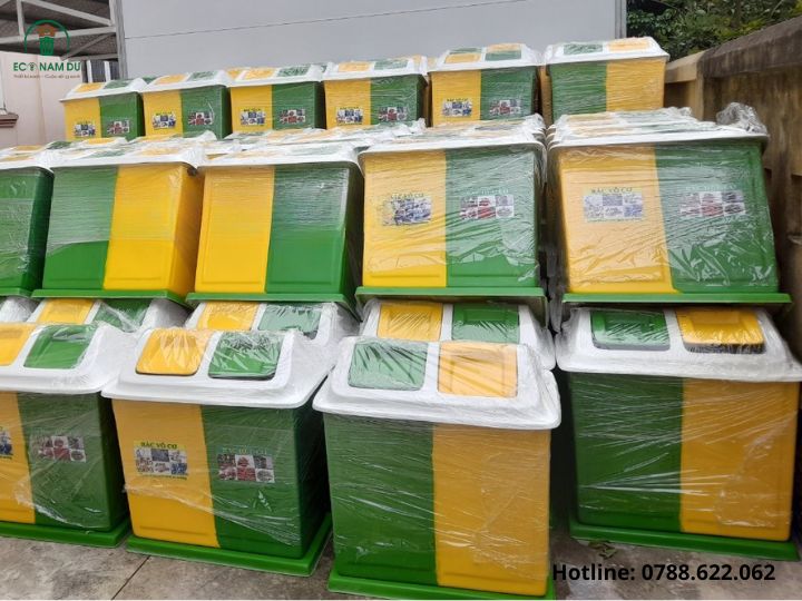Thung-rac-2-ngan-composite-econamdu-4