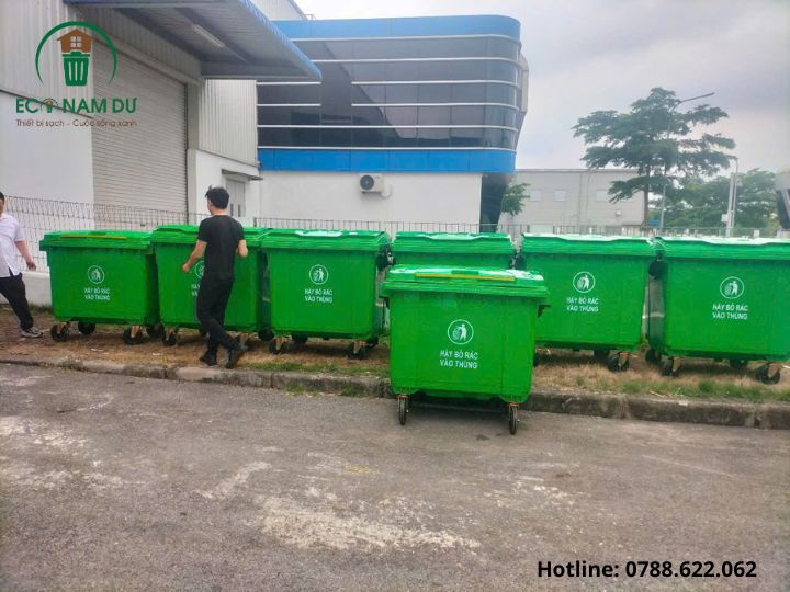 Thung-rac-1100l-2
