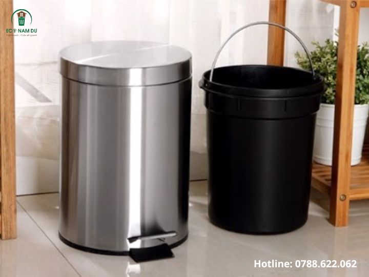Thung-rac-inox-dap-chan-12l-5