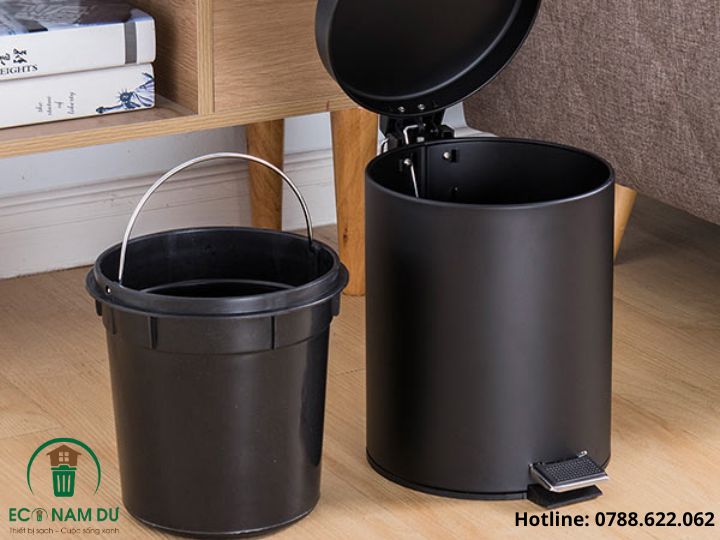 Thùng rác inox sơn đen đạp chân tròn 3L Thung-rac-inox-son-den-dap-chan-tron-3l-econamdu-4